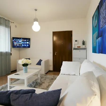 Attico Fiera Apartment